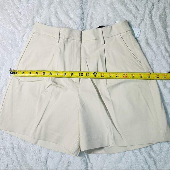 41 Hawthorn Size 4 Becca high rise Cream Chino pleated Shorts NWT career casual - Picture 8 of 12